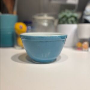 Vintage Pyrex Blue Bowl